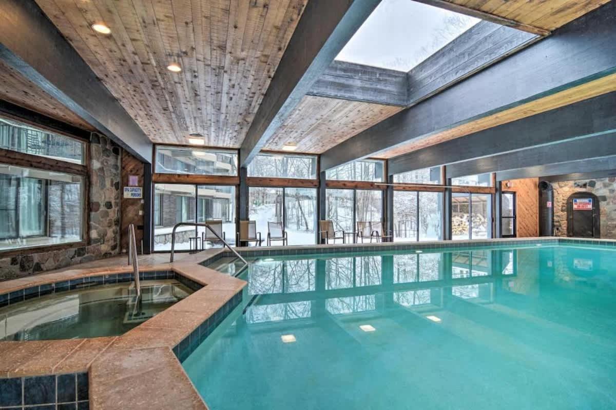 Top Floor Luxury, Sauna, Private Pool, Lake Bellaire Beach, 5 Beds, 4 Full Bath Екстериор снимка